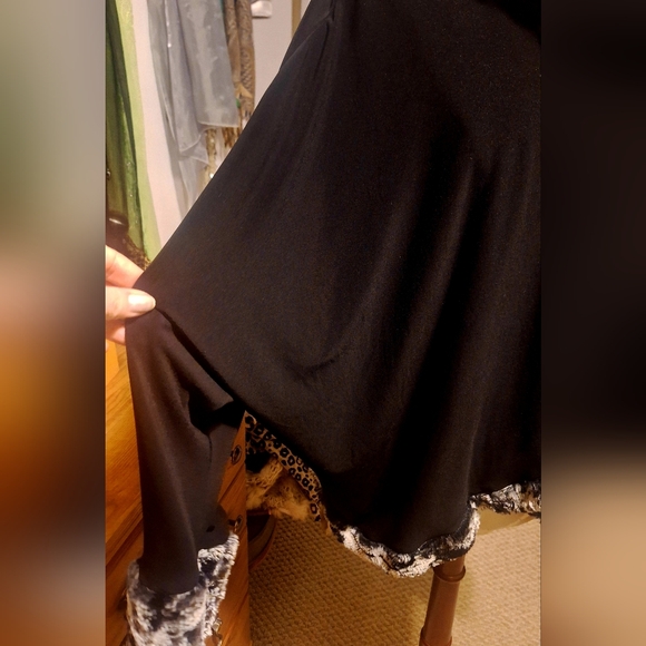 LAST Chance Joseph Ribkoff Black and Gray Faux Fur Trim Top - Picture 8 of 15